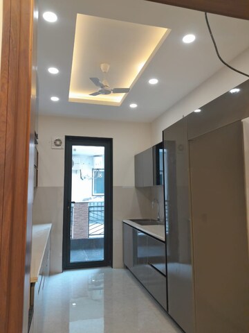 Building Lobby in 1 BHK Apartment at Sea Crest Apartment, Andheri West – for Rent