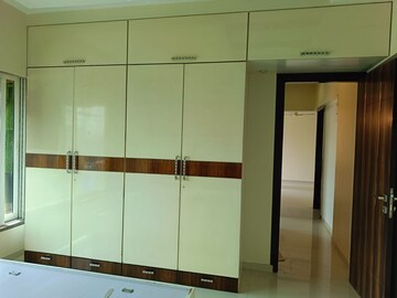 Furnished Amenities in 3 BHK Apartment at Malad West – for Rent