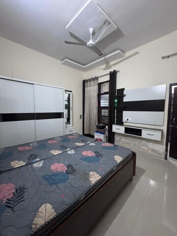 Room in 2 BHK Apartment at Uttam Nagar – for Sale
