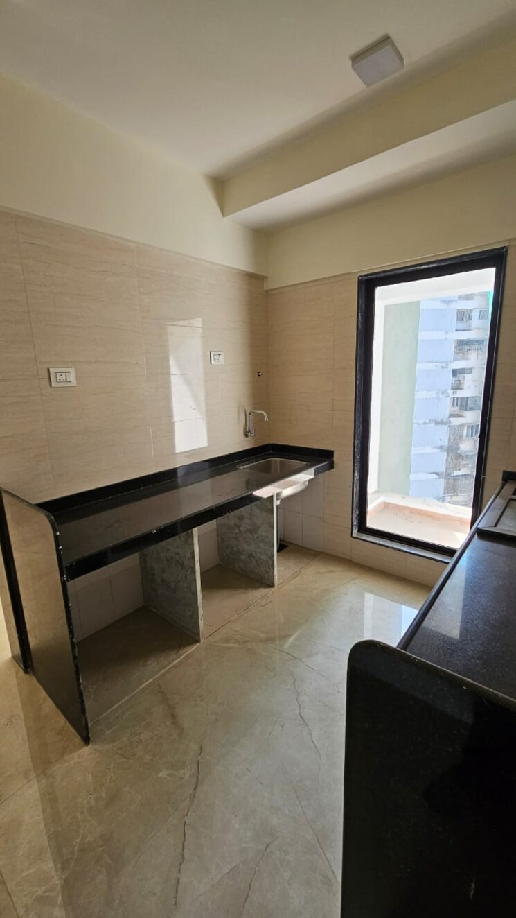 Kitchen, cosmopolis-tower 3 Bedroom 1025 Sq.Ft. Apartment In Andheri West Mumbai 8198067