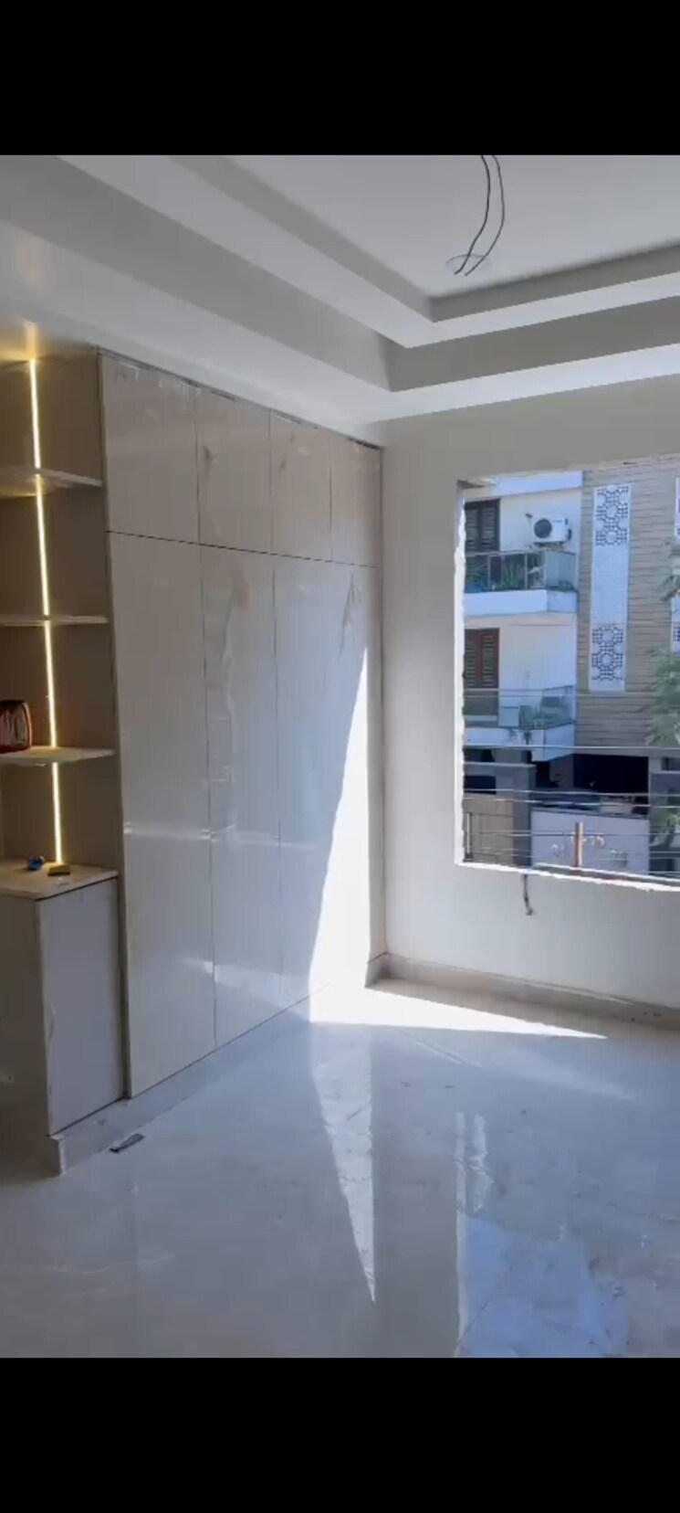 undefined, sector 85 3 Bedroom 250 Sq.Yd. Builder Floor In Sector 85 Faridabad 8198066