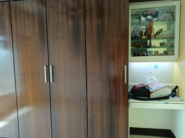 Furnished Amenities in 2 BHK Apartment at Kabra Argentum, Goregaon West – for Rent