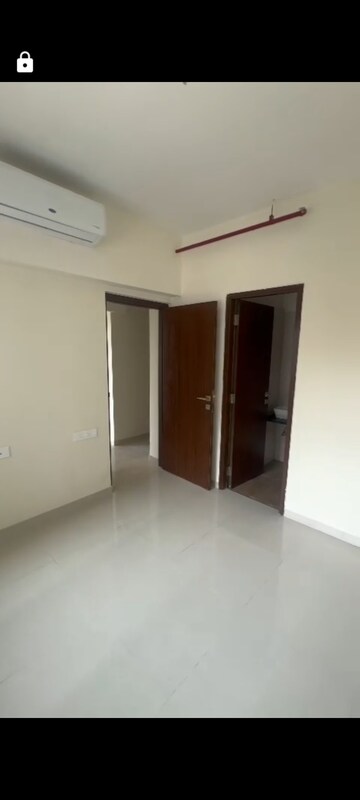 1 BHK Apartment For Rent in Omkar Signet Malad East Mumbai  8198051