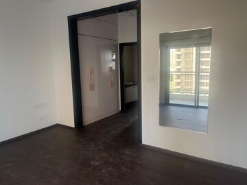 Room in 3 BHK Apartment at Sobha City Gurgaon, Sector 108 – for Rent