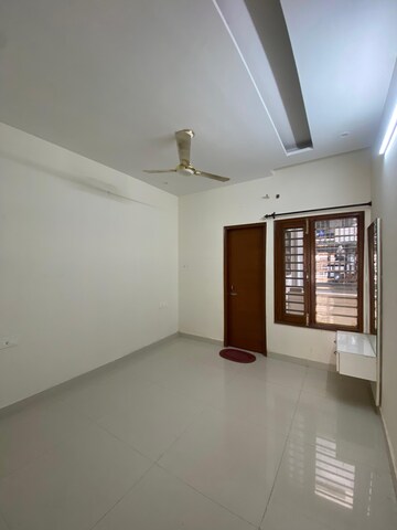 Room in 2 BHK Builder Floor at Sunny Enclave – for Rent