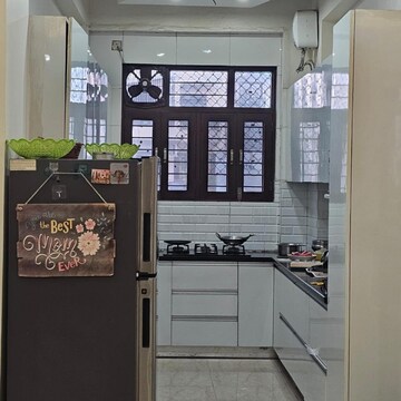 Kitchen in 3 BHK Builder Floor at Sector 46 – for Rent
