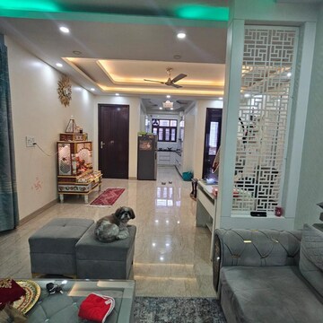 Living Room in 3 BHK Builder Floor at Sector 46 – for Rent