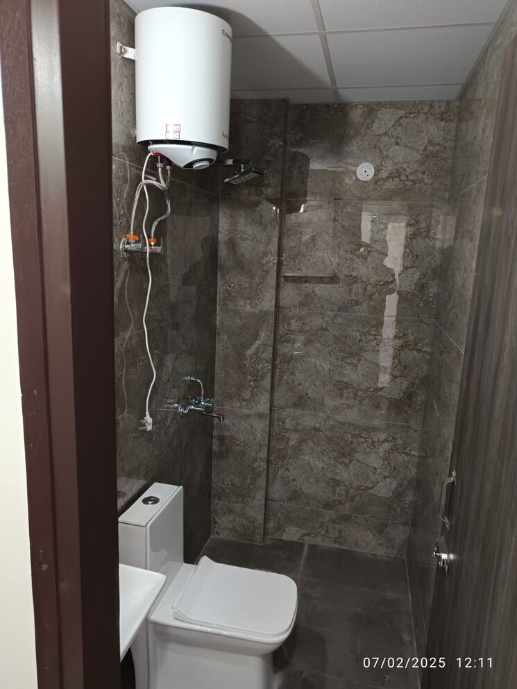 Bathroom, prateek-wisteria 3 Bedroom 1385 Sq.Ft. Apartment In Sector 77 Noida 8198136