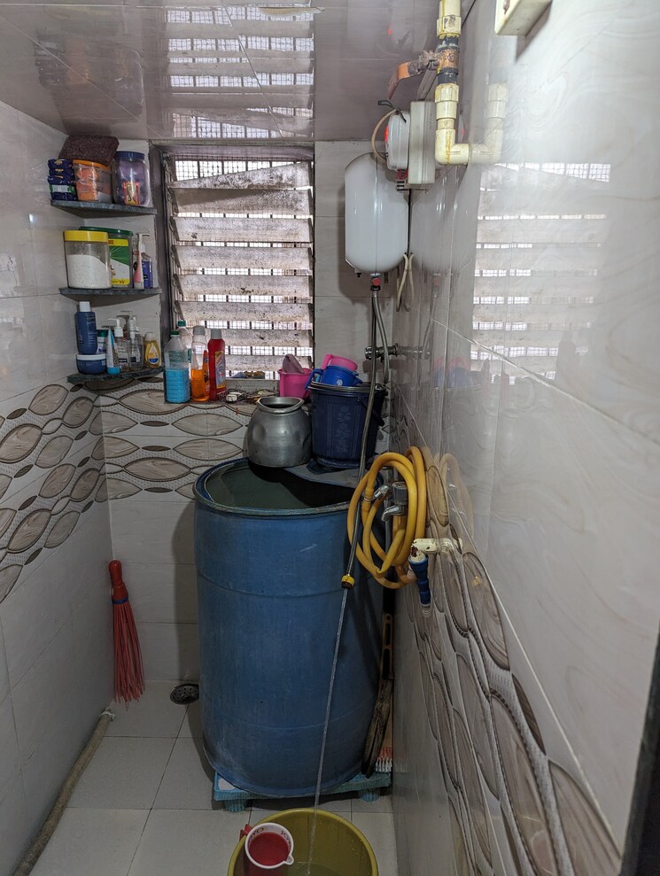 Bathroom, pragati-sankul-chs 1 RK 385 Sq.Ft. Apartment In Dombivli West Thane 8198202