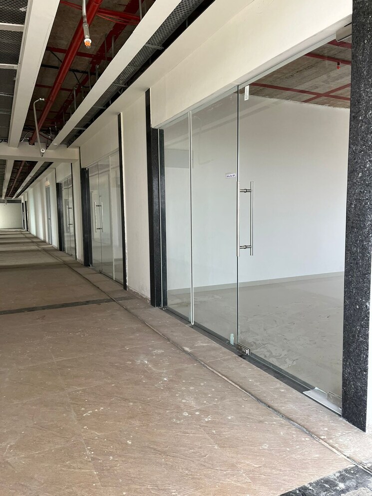 undefined, vtp-kp-square Commercial Office Space 525 Sq.Ft. In Chinchwad Pune 8198188