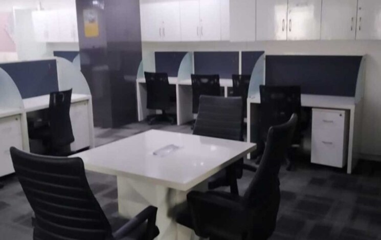 Team Area, preet vihar Commercial Office Space 500 Sq.Ft. In Preet Vihar Delhi 8198201