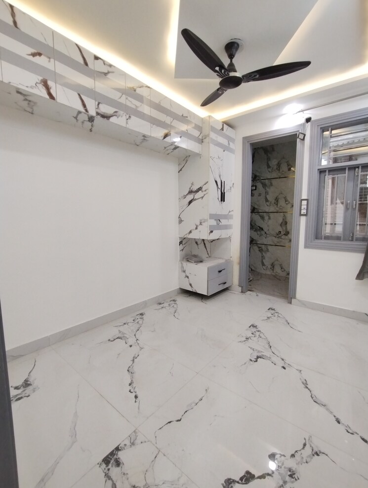 Master Bedroom, mohan garden 2 Bedroom 500 Sq.Ft. Builder Floor In Mohan Garden Delhi 8198230