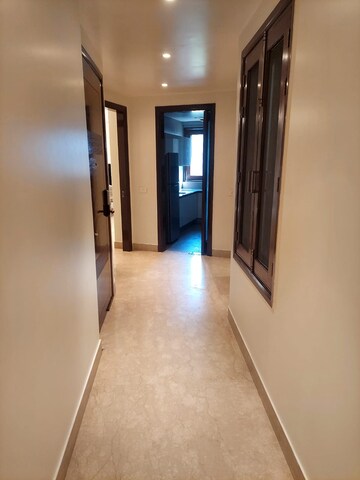 Building Lobby in 4 BHK Builder Floor at West End Colony – for Rent