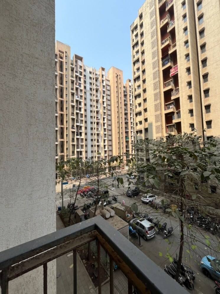 Exterior View, lodha-palava-city-lakeshore-greens 1 Bedroom 505 Sq.Ft. Apartment In Dombivli East Thane 8198287