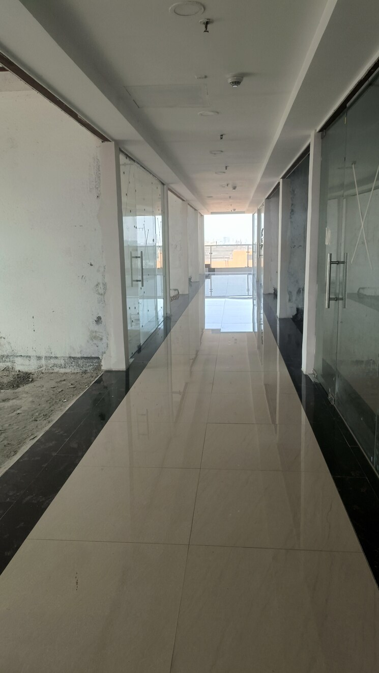 undefined, spectrum-metro Commercial Office Space 325 Sq.Ft. In Sector 75 Noida 8198298