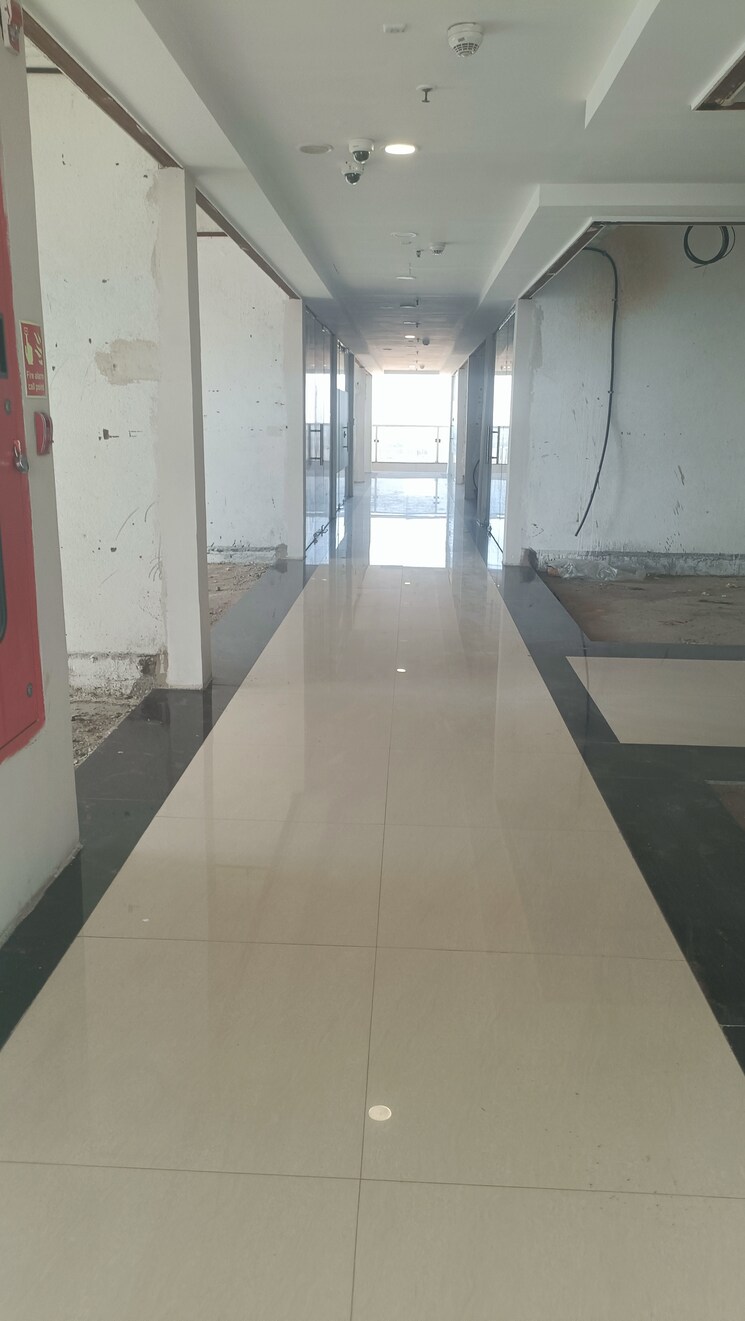 undefined, spectrum-metro Commercial Office Space 550 Sq.Ft. In Sector 75 Noida 8198312