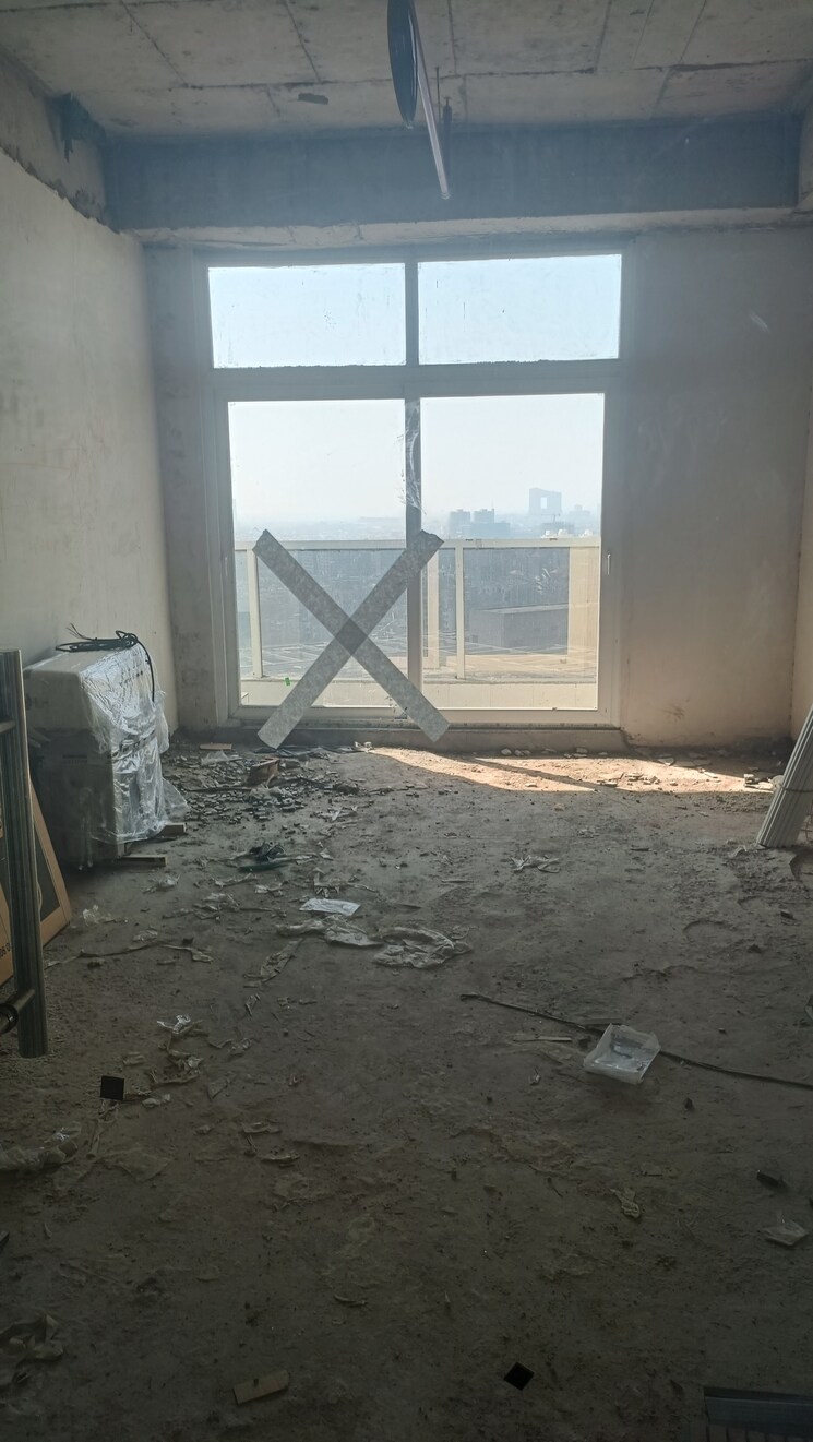  Parking, spectrum-metro Commercial Office Space 520 Sq.Ft. In Sector 75 Noida 8198336