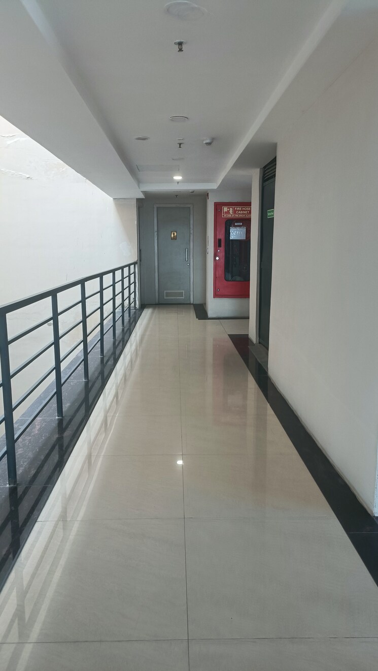 undefined, spectrum-metro Commercial Office Space 400 Sq.Ft. In Sector 75 Noida 8198352