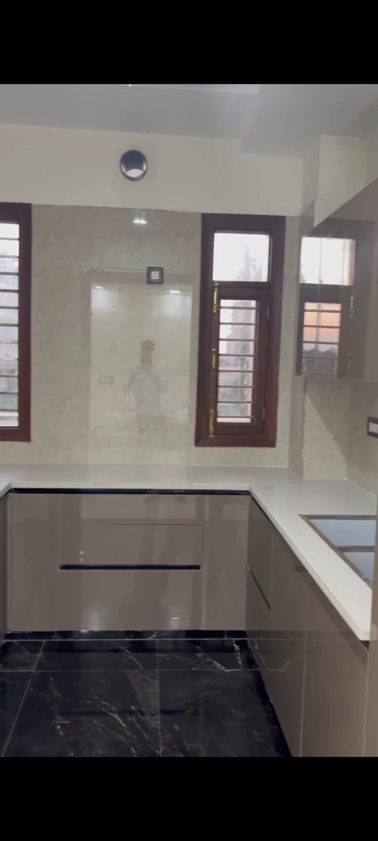 Kitchen, bptp-district-phase-2 3 Bedroom 150 Sq.Yd. Builder Floor In Sector 84 Faridabad 8198392