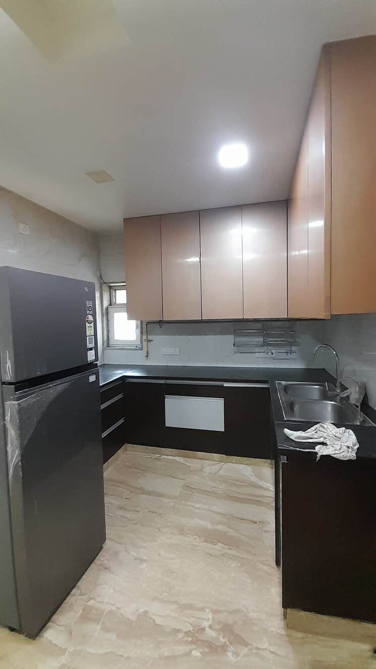 Kitchen, pitampura 3 Bedroom 900 Sq.Ft. Builder Floor In Pitampura Delhi 8198388