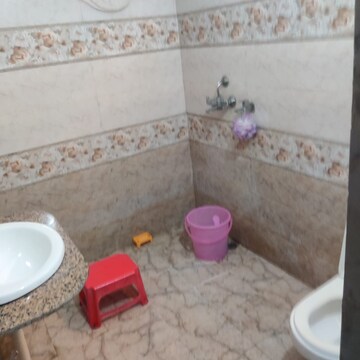 Bathroom in 2 BHK Villa at Gomti Nagar – for Rent