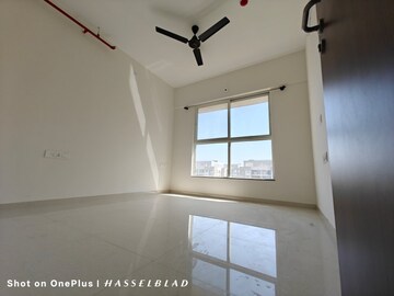 Room in 2 BHK Apartment at Pride Purple Park Astra, Hinjewadi – for Rent