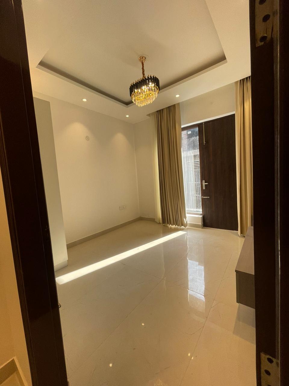 3 BHK Independent House For Sale in Pitampura Hosing Mig 