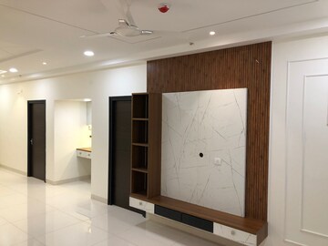 Room in 3 BHK Apartment at Honer Aquantis, Gopanpally – for Rent