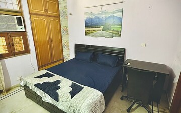 3 BHK Builder Floor For Rent in Uppal Southend, Sector 49