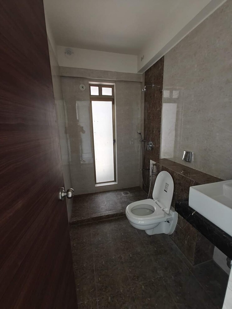 Bathroom, chirag-bhagat-grandeur 2 Bedroom 773 Sq.Ft. Apartment In Malad West Mumbai 8198471