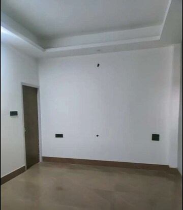 2 BHK Builder Floor For Rent in Aliganj