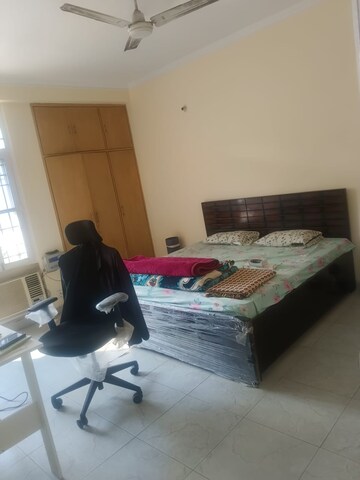 Living Room in 3 BHK Builder Floor at Unitech South City II, Sector 50 – for Rent