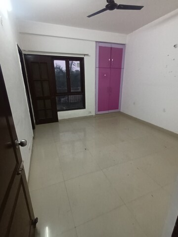 Furnished Amenities in 2 BHK Apartment at Gold Star Homes, Vrindavan Yojna – for Rent