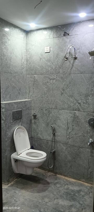 Master Bedroom in 3 BHK Apartment at Panchkula Urban Estate – for Sale