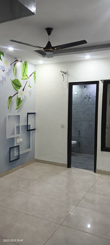 Room in 3 BHK Apartment at Panchkula Urban Estate – for Sale