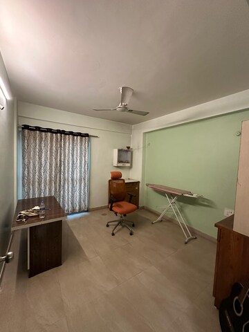 Furnished Amenities in 3.5 BHK Apartment at Hoshangabad Road – for Sale