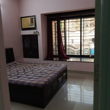 Room in  Pg at Goregaon East – for Rent