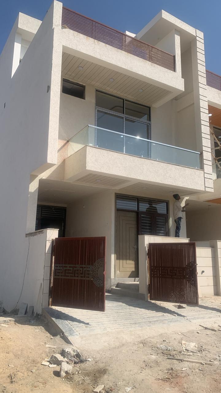 5 BHK + Study Room Villa For Sale in 5 Bhk Luxury Villa At Jai