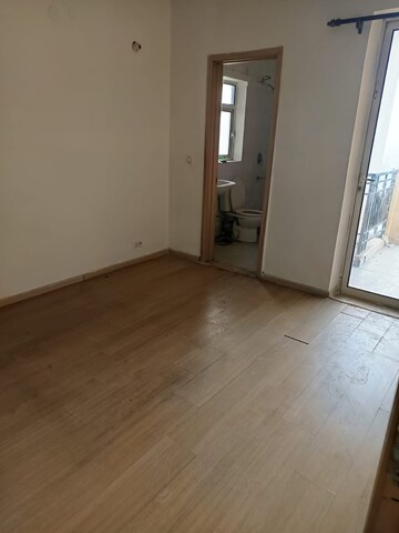 Room in 3 BHK Apartment at DLF New Town Heights III, Sector 91 – for Rent