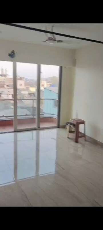 Room in 2 BHK Apartment at Nikita Apartments Vakola, Vakola – for Rent