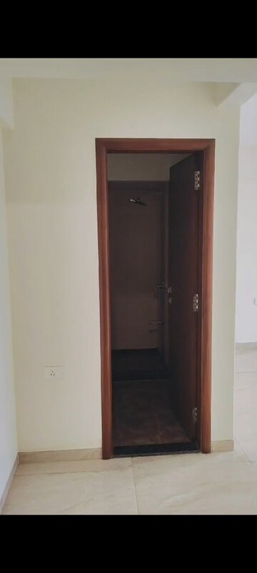 Furnished Amenities in 2 BHK Apartment at Nikita Apartments Vakola, Vakola – for Rent