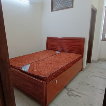 Bedroom in 2 BHK Builder Floor at Saket – for Rent