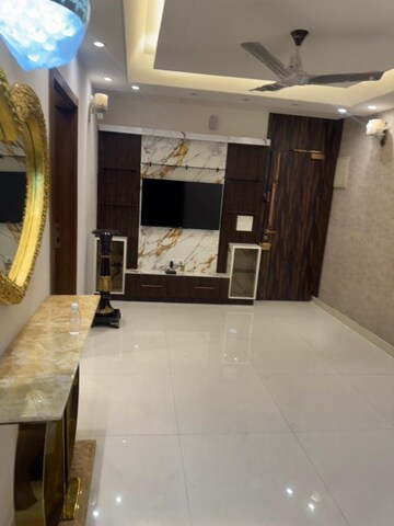 Kitchen in 3 BHK Builder Floor at Kanha Apartments Indirapuram, Shakti Khand 2 – for Rent