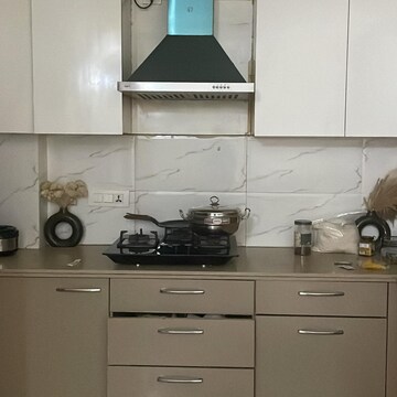 Kitchen in 2 BHK Builder Floor at Sector 52 – for Rent