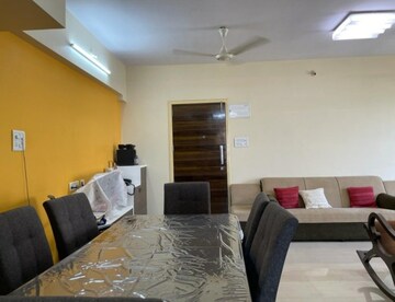 Bedroom in 2 BHK Apartment at Romell Empress, Borivali West – for Rent