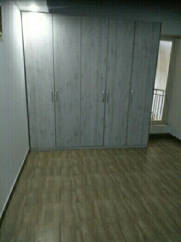 Room in 3.5 BHK Apartment at Supertech ORB, Sector 74 – for Rent