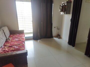 Room in 1 BHK Apartment at KIPL Morya, Kasarvadavali – for Rent