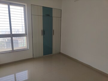 Room in 1 BHK Apartment at KIPL Morya, Kasarvadavali – for Rent