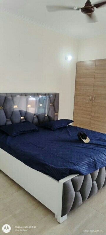Bedroom in 2 BHK Apartment at Supertech Cape Town, Sector 74 – for Rent