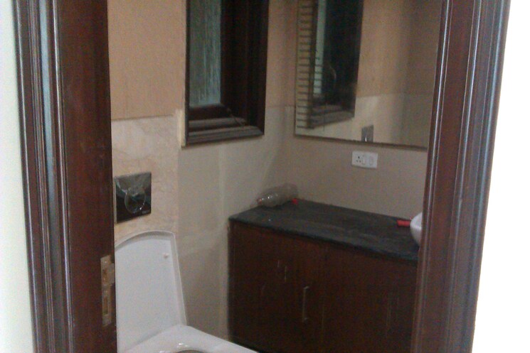 Living Room, jasola vihar 3 Bedroom 2700 Sq.Ft. Builder Floor In Jasola Vihar Delhi 8198934